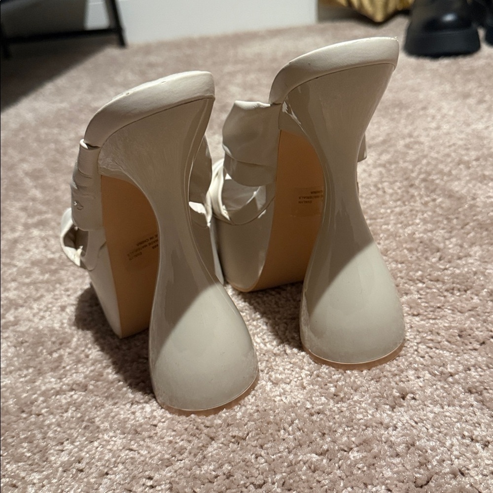 Cape Robbin Ivory Platform Mule Heels | Sculptural Heel | Size 8 - Picture 5 of 9